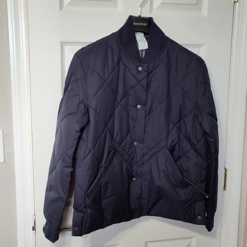 BANANA REPUBLIC WATER RESISTANT REVERSIBLE QUILTED BOMBER JACKET